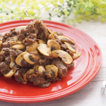 牛肉とマッシュルームのマスタード炒め