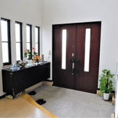 玄関をスッキリ片付けたい!簡単に試せる収納術とは