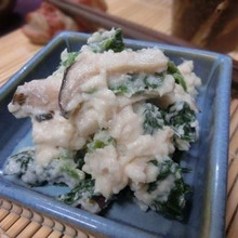 美肌を作る酒粕とヨーグルトで和えるだけ♪ きのことほうれん草のわさび漬け風