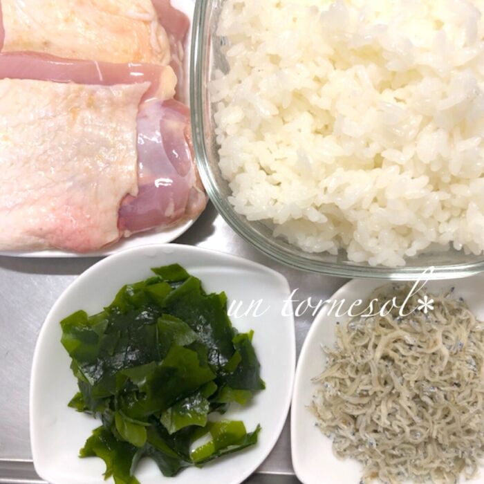 ①皮面をフォークで刺すことで、皮が縮むのを防止!