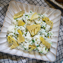 味付け1つ!簡単!春の旬食材コラボ♡香りと食感がめちゃ旨!【せりと筍ご飯】