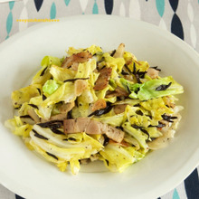 ひじき煮物以外の活用に キャベツベーコンひじきのガーリック炒め