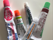 薬箱で迷子になりがちな「小さな軟膏」キッチングッズのアレで収納してます