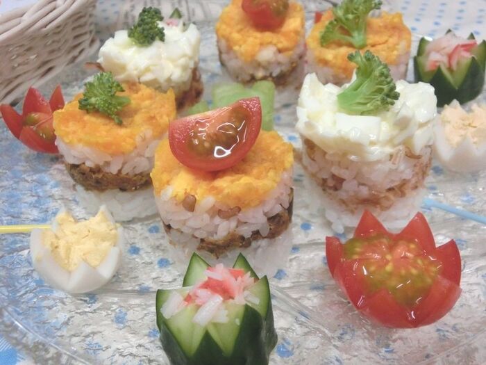 いろいろ食べたいから一口サイズ♪ プチ押しおにぎり