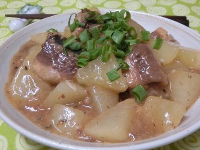 魚の缶詰でラクラクめちゃうま♪ いわしと大根煮