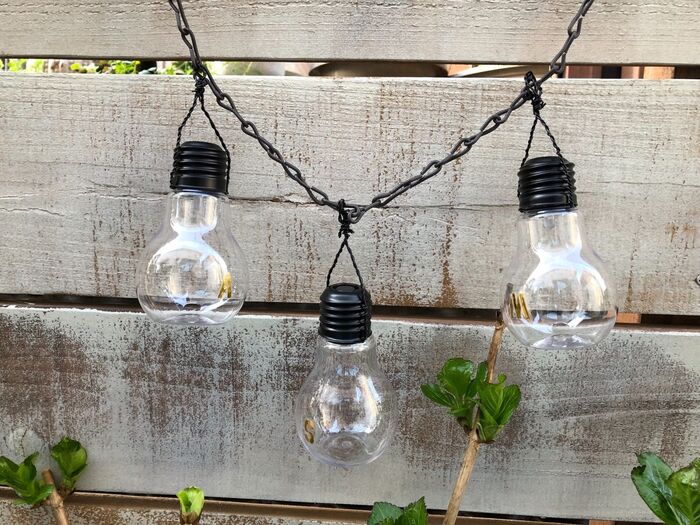 【100均リメイク】セリアの電球風LEDオーナメントをガーランドにリメイク☆