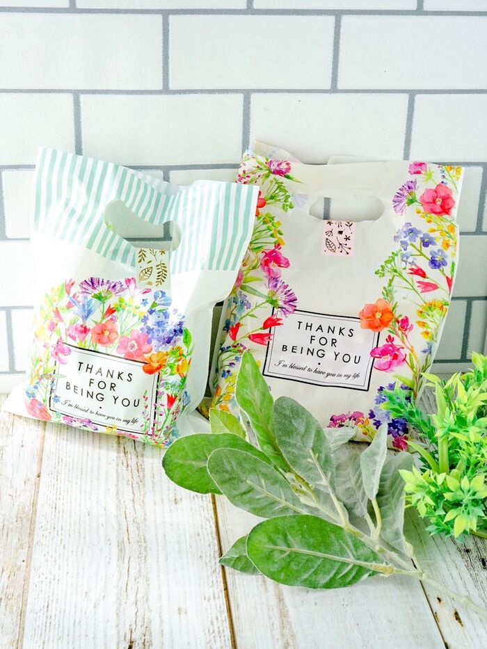 セリアで新発売!ボタニカルバッグは母の日ラッピングにもオススメ♡
