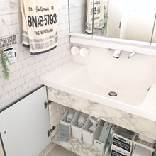 【100均】セリアのホワイトレンガ柄シートでスッキリ爽やかサニタリー♡