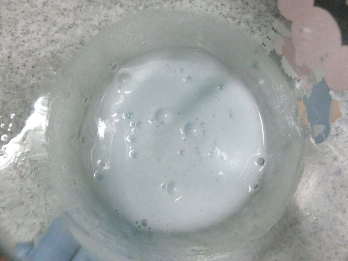 1.重曹と洗剤を混ぜる