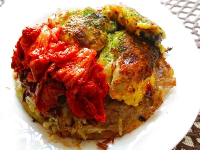 特選牡蠣と豚キムチの重ね焼きお好み焼き♪