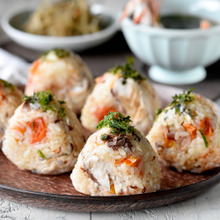 冷めても美味♥焼きさばとドライトマトご馳走おにぎり&【金魚の魚レシピ2018年度ベスト10】