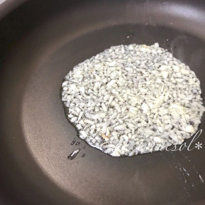 ②転がしながら炒めて!