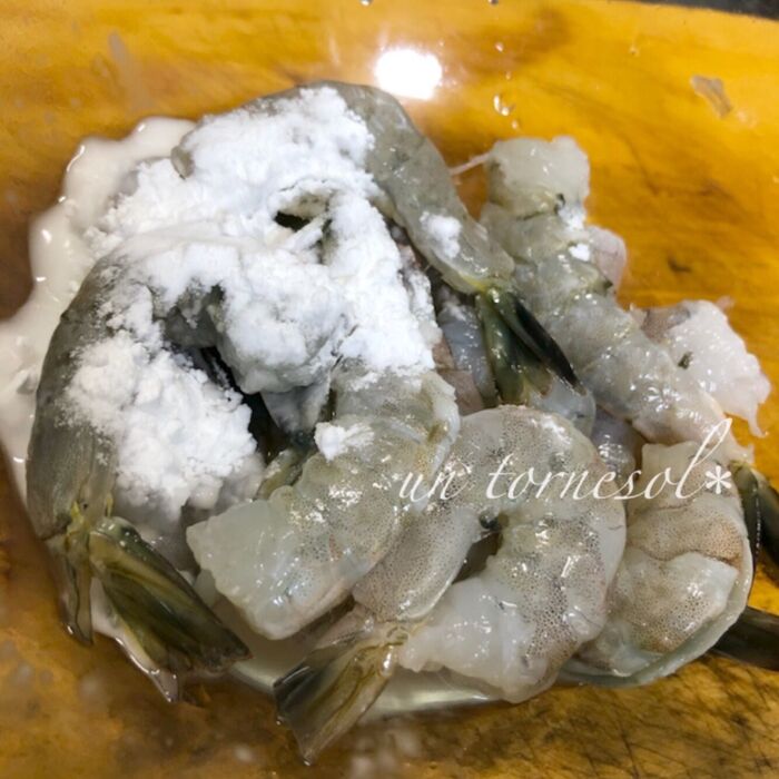 ①下処理でぷりぷり食感に♡