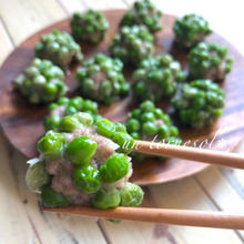 美肌効果に‼お弁当にもオススメ☆レンジdeグリンピースボール