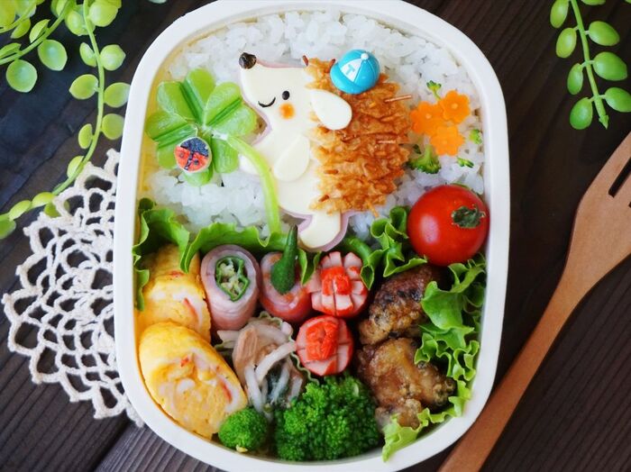 ご飯にペタ!はりねずみ弁当