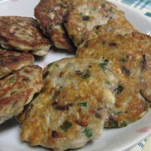 豆腐入りでふっくら香ばしい♪ いわしバーグ