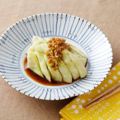 オイスターソースを使いこなす♪レンチン蒸しなすのオイスターねぎソース