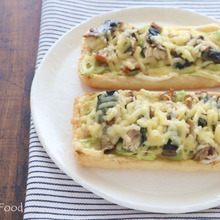 塩さばとねぎの油あげピザ