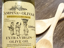 オリーブオイルで家具のメンテナンス⁉️嘘!!ホント?という訳で、ダイソーの木のスプーンでお試し