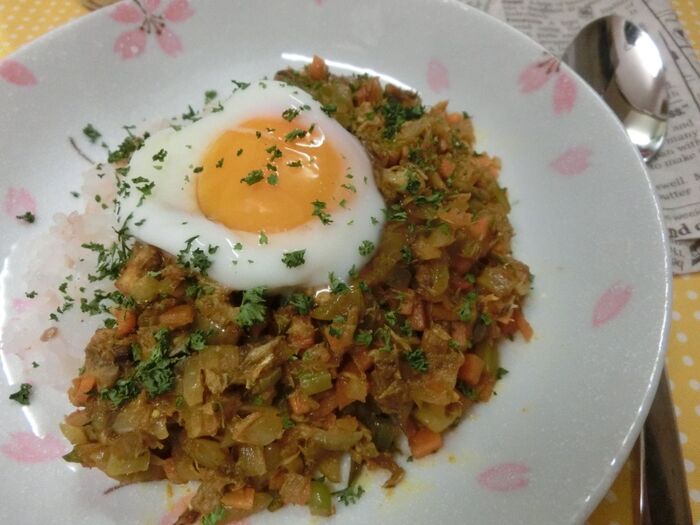 炒めるだけ☆ 野菜たっぷり♪ さばの水煮缶でさばドライカレー