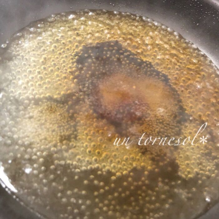 ④時々煮汁を豆腐にかけて!