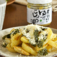 じゃがいものゆずこしょう油炒め 海苔とパルメザンチーズがけ