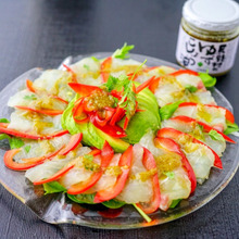 味付2STEP!旨味+香り+スパイシー「アボカドと鯛のゆずこしょう油カルパッチョ」