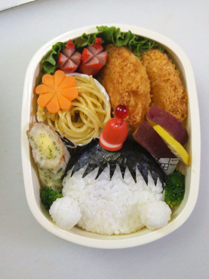 ②お弁当箱に詰める。
