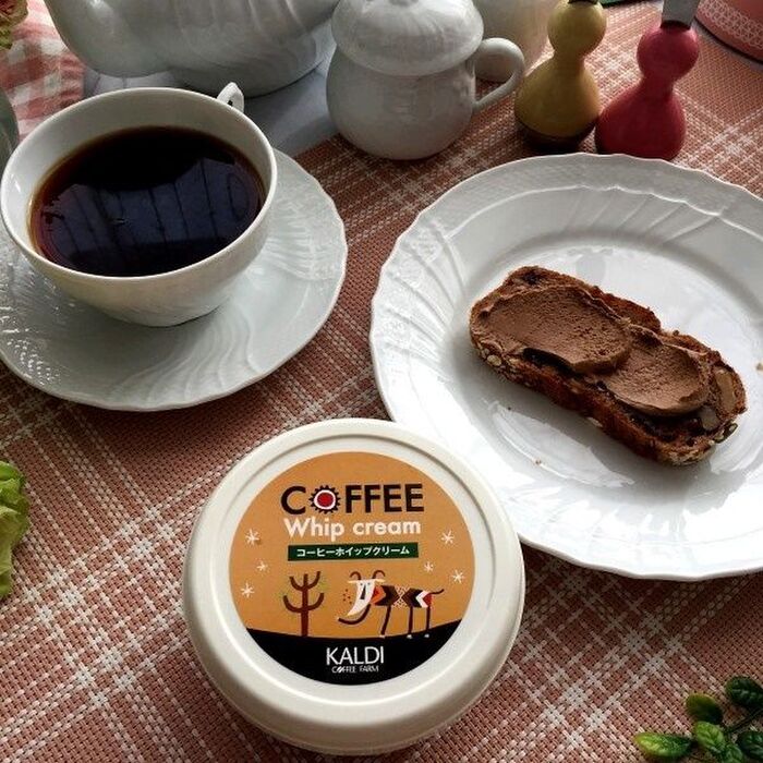 ふんわり柔らかなKALDIのコーヒーホイップクリームがおいしい!
