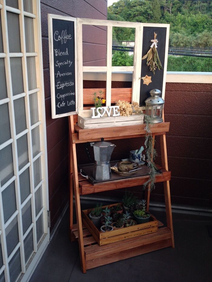 すのこ&角材で折りたたみシェルフをDIY♪ベランダをカフェに!