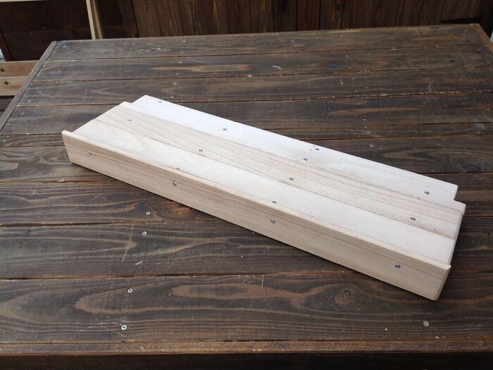 上段の棚板です