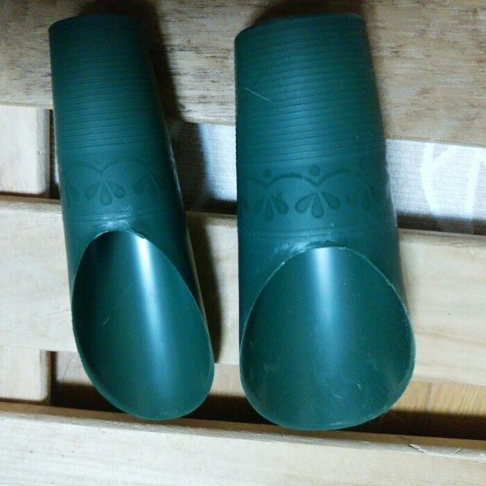 猫のトイレ掃除がダイソー「土入れ」で、楽ちん、便利