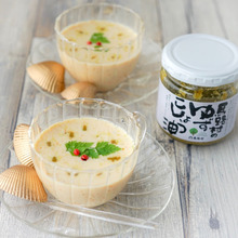 火も包丁もレンジもミキサーもいらない!3分クッキング「うにのゆず香るスパイシー冷製スープ」