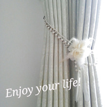 カーテンタッセルは○○で賢くお手軽に代用!