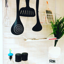 突っ張り棒で簡単‼️キッチンツール収納ラック