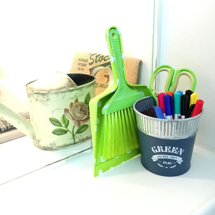 使い方3.ペン立てとして文房具入れに