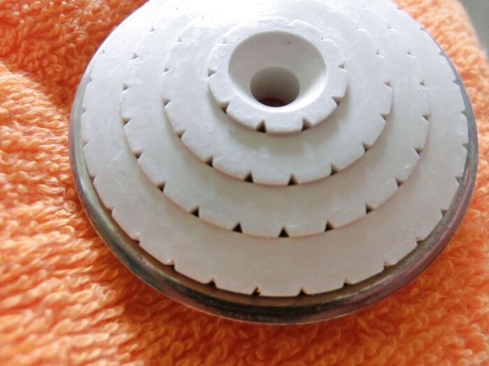 3.竹串でこそげ取る