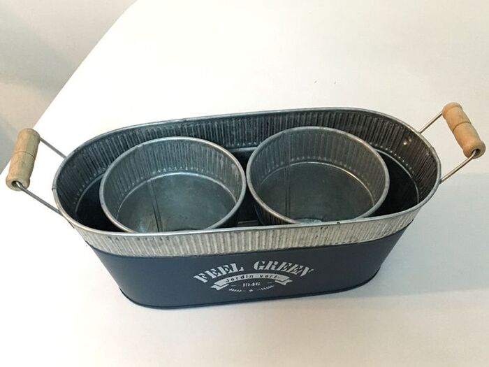 使わないときは重ねて収納