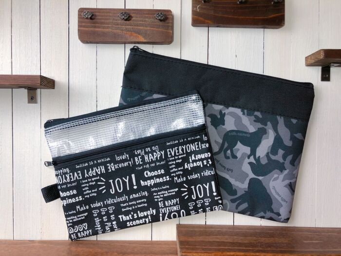 スマホ&タブレットにも★使えるセリアのファスナーケース★