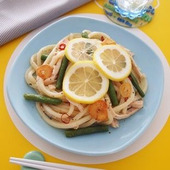 梅雨を乗り切る!さっぱりうどんレシピ「レモンのペペロンチーノ風うどん」