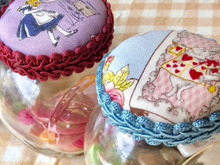 100均ダイソーの瓶の蓋を簡単カルトナージュでリメイク