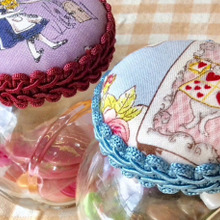 100均ダイソーの瓶の蓋を簡単カルトナージュでリメイク