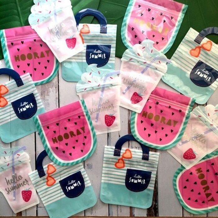 ダイソーのこまごましたものをかわいいく収納!おしゃれなジップバック