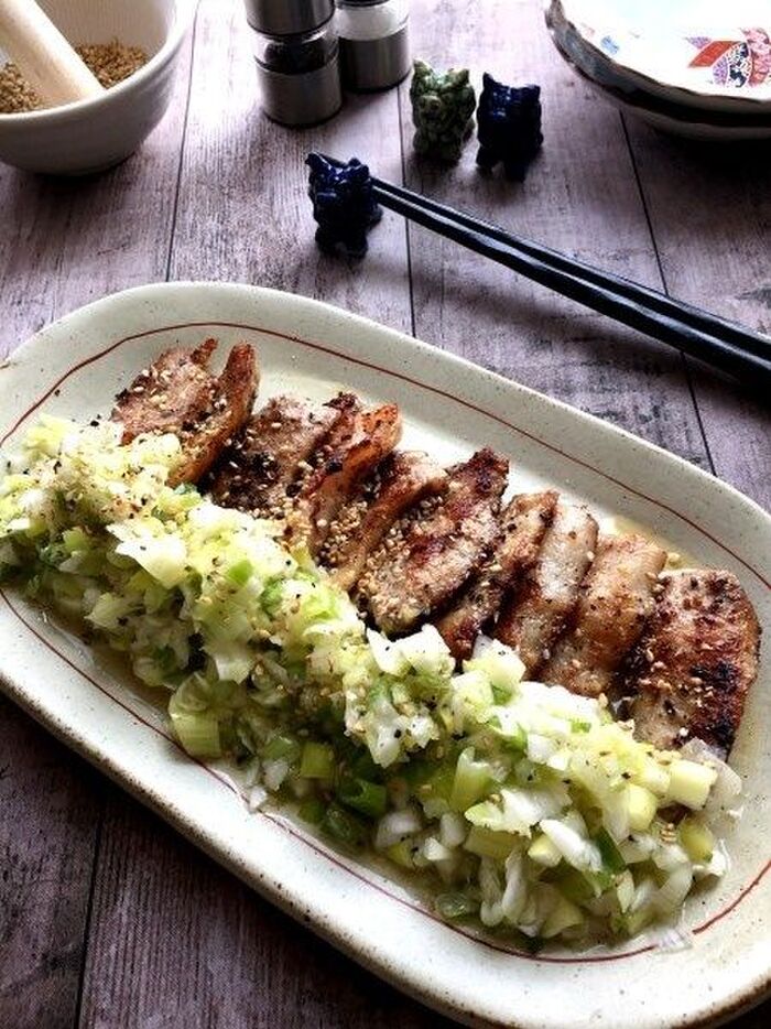 ネギがたっぷりとれる!ネギまみれの豚トロ焼き!