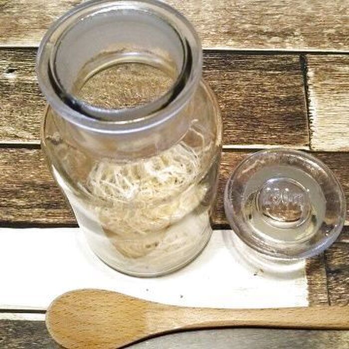 パッキンを敷き詰めます。