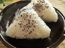 世界一簡単な三角おにぎりの作り方 パッタンおにぎり 基本の【ゆかり】