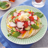 さっぱりうどんレシピ「たこと酢しょうがのヘルシーうどん(ごちそうサラダ風)」