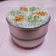 紅茶の空き缶とビーズで☆ 輪切りフルーツ柄の小物入れ