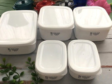 琺瑯みたい~そのまま食卓に!セリアのシンプルな保存容器