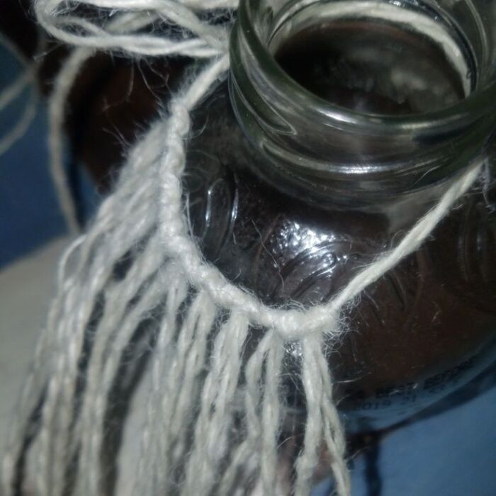 ジュートヤーンを結び